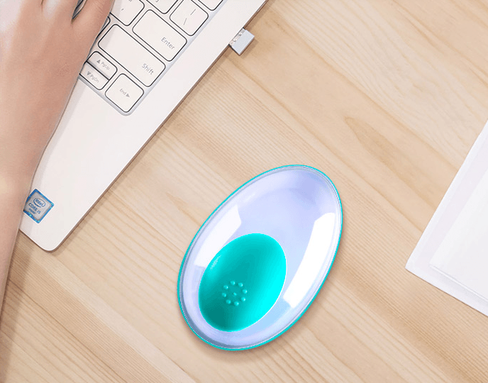 The Luxepaws Spagroom: 2-In-1 Pet Bath Massage Comb